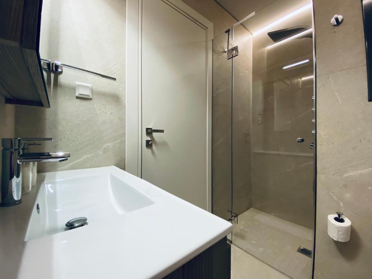 Athens Riviera 2-Bed Apt & Pool Access #Unoblu Kültér fotó